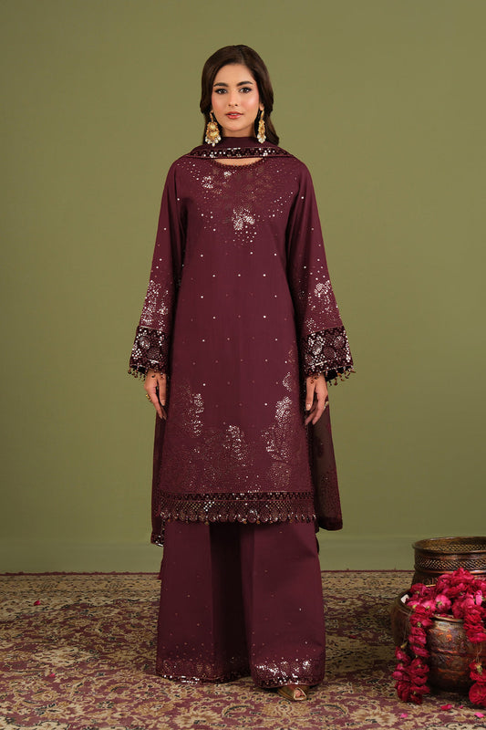 Alizeh Almas Style — Mairaz Three-Piece Suit