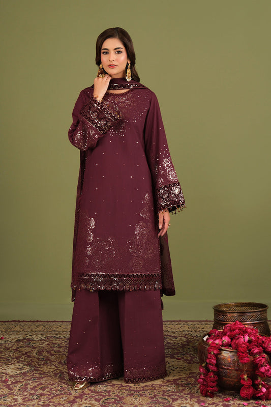 Alizeh Almas Style — Mairaz Three-Piece Suit