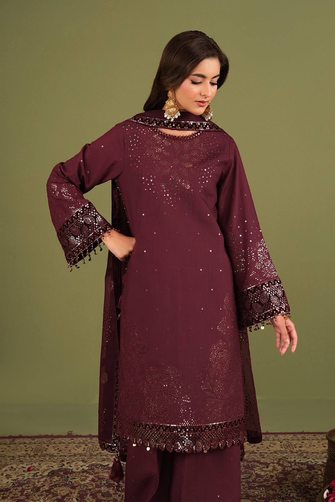 Alizeh Almas Style — Mairaz Three-Piece Suit