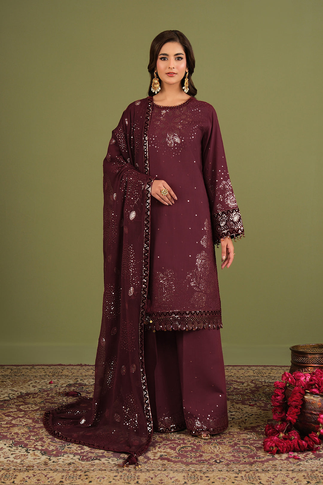 Alizeh Almas Style — Mairaz Three-Piece Suit
