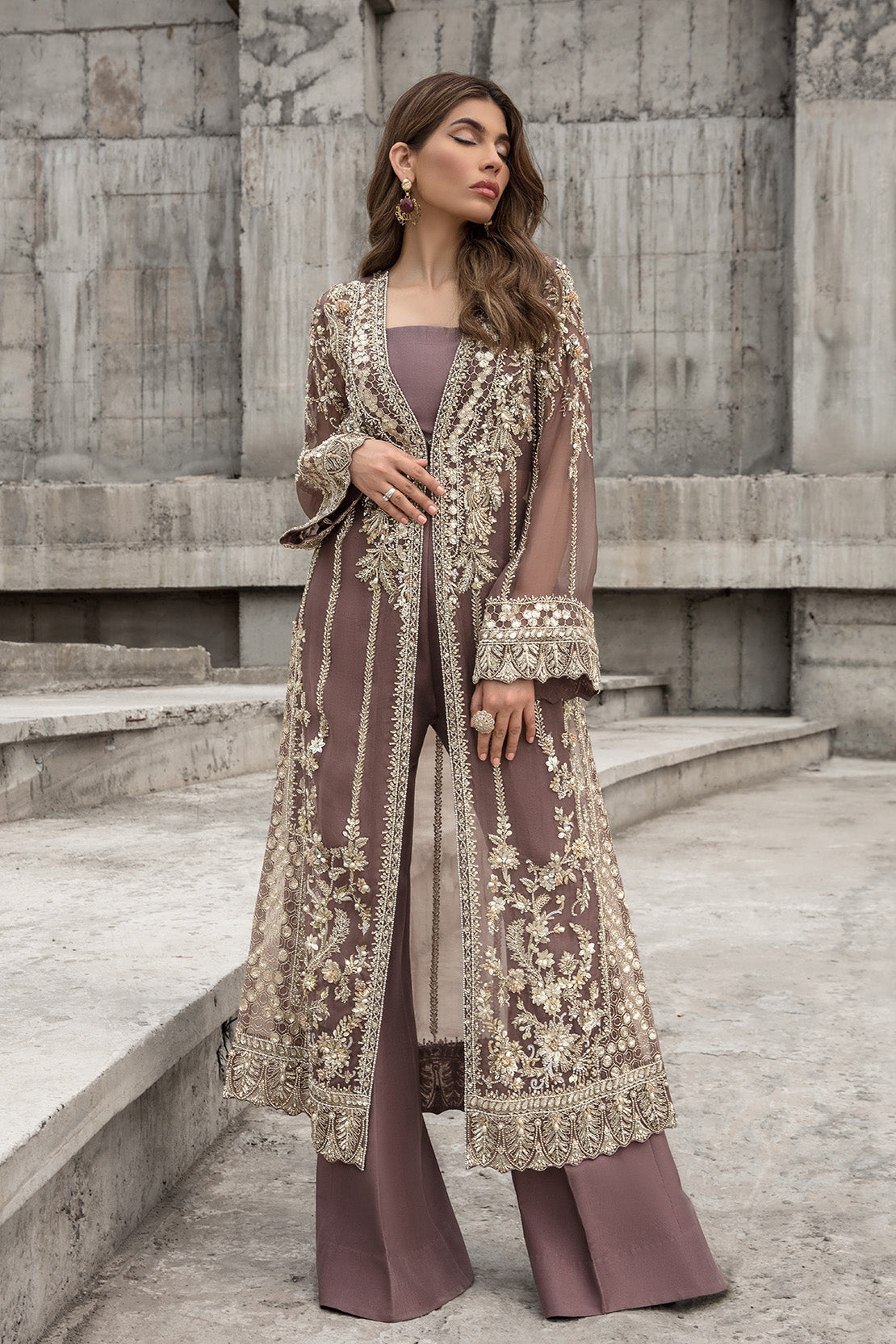 Ayesha Shoaib Malik – F22-012 Style — Mairaz reproduction, product view 1 of 4
