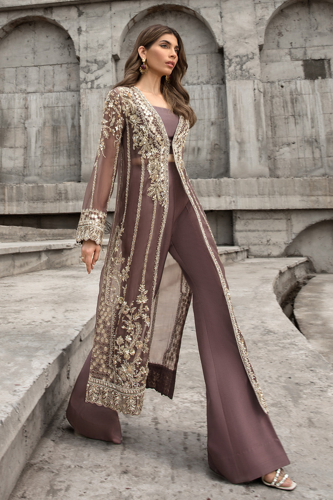 Ayesha Shoaib Malik – F22-012 Style — Mairaz reproduction, product view 3 of 4