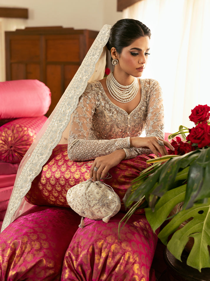 Gulal Sitara Style — Mairaz Formal Ensemble