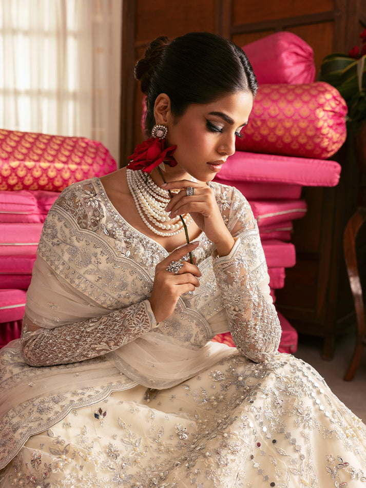 Gulal Sitara Style — Mairaz Formal Ensemble