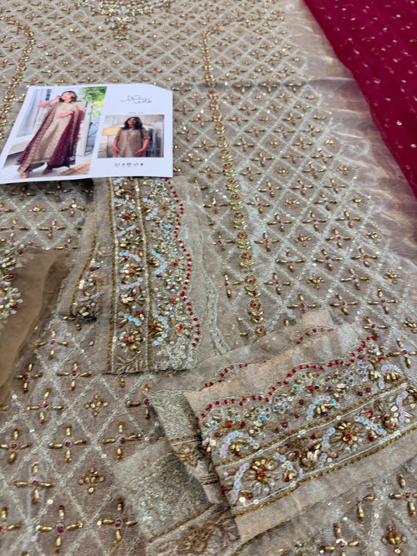 Haris Shakeel – Nawal Style, fabric and embroidery detail 4