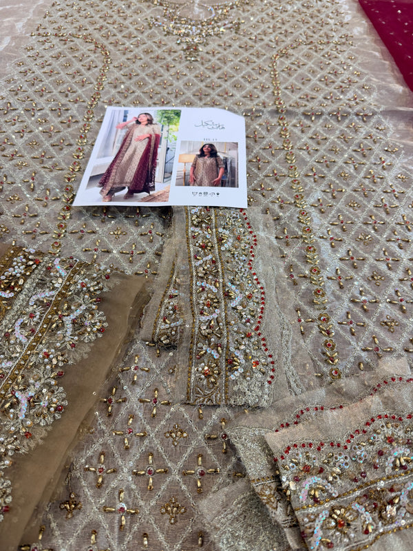 Haris Shakeel – Nawal Style, fabric and embroidery detail 1