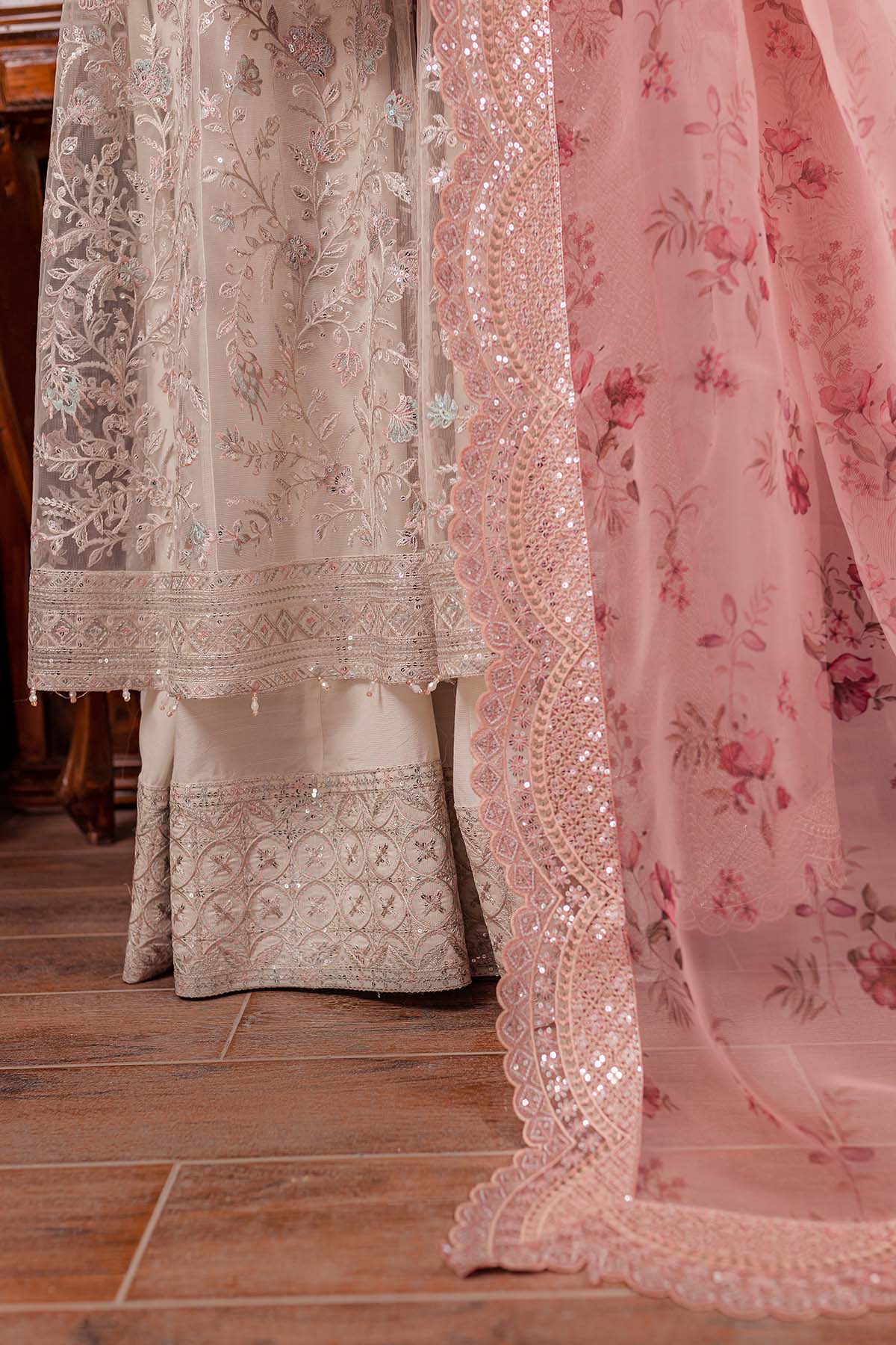 Farasha Isabel Style — Mairaz Three-Piece Suit