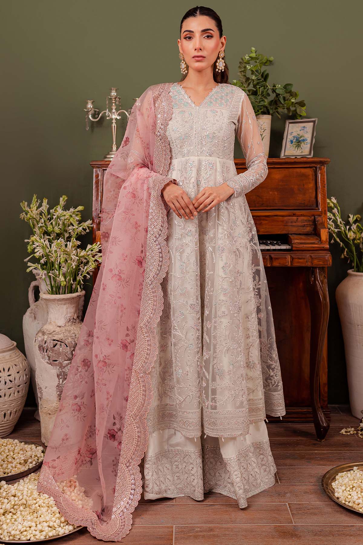 Farasha Isabel Style — Mairaz Three-Piece Suit