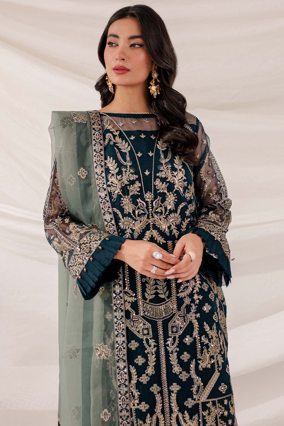 Farasha Shamrock Style — Mairaz Three-Piece Suit