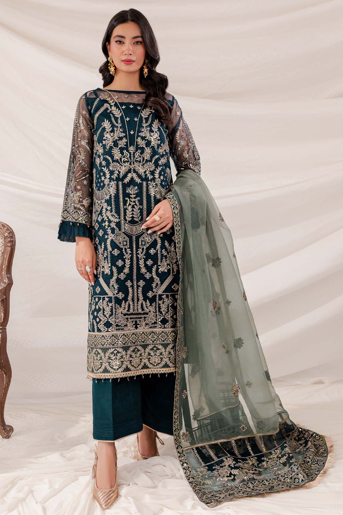 Farasha Shamrock Style — Mairaz Three-Piece Suit