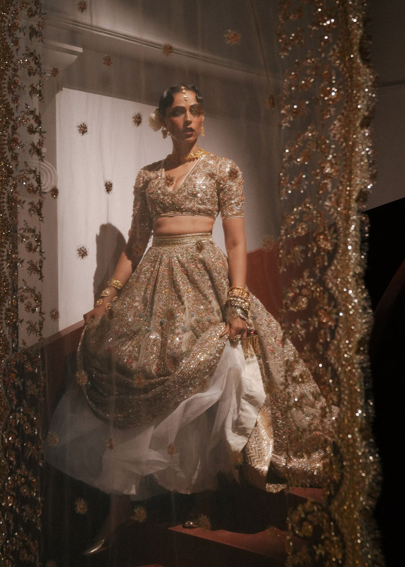Hussain Rehar Sawara Style by Mairaz, wedding ensemble alternate view 8