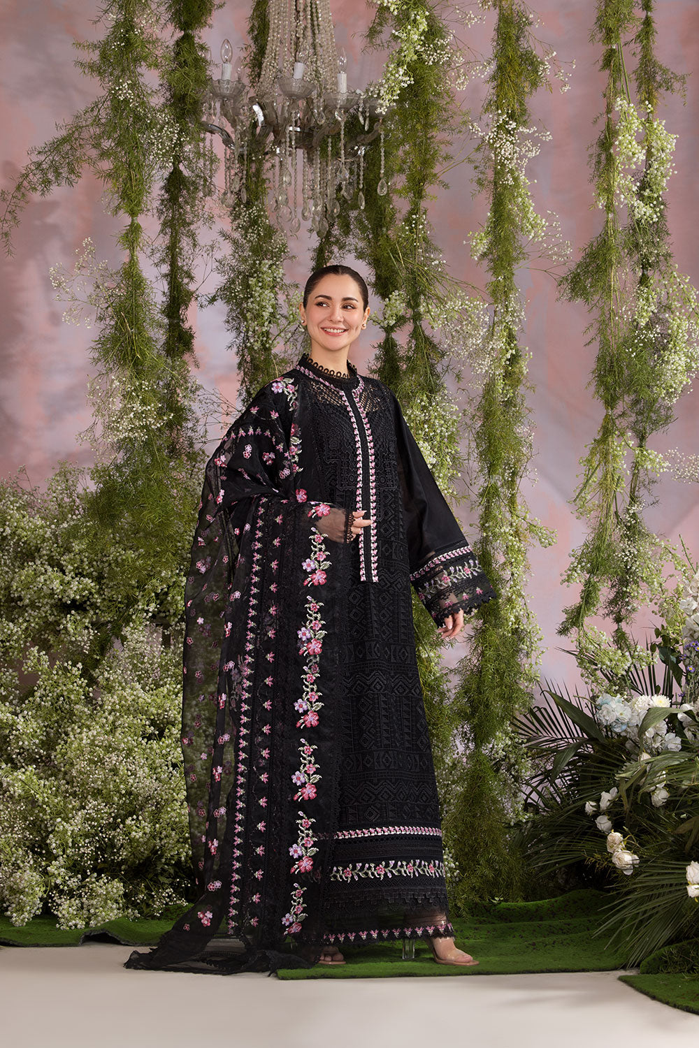 Sobia Nazir – L25-11A Style
