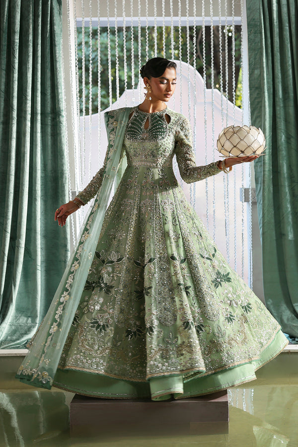 Soraya Lirien Style — Mairaz Mint Green Three-Piece Suit