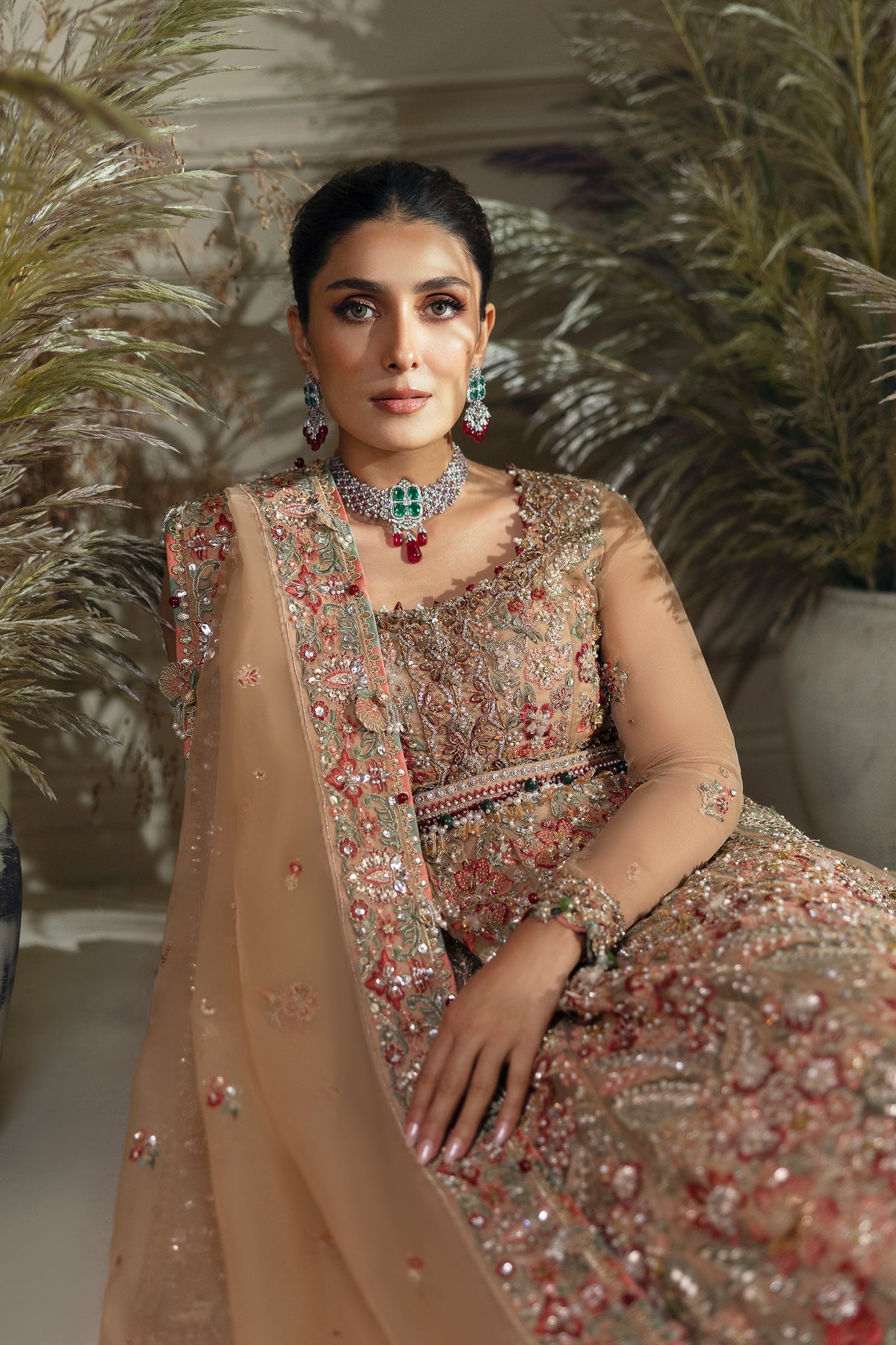Élan Maharani EC24-04 style — Mairaz beige maxi reference, view 8 of 8
