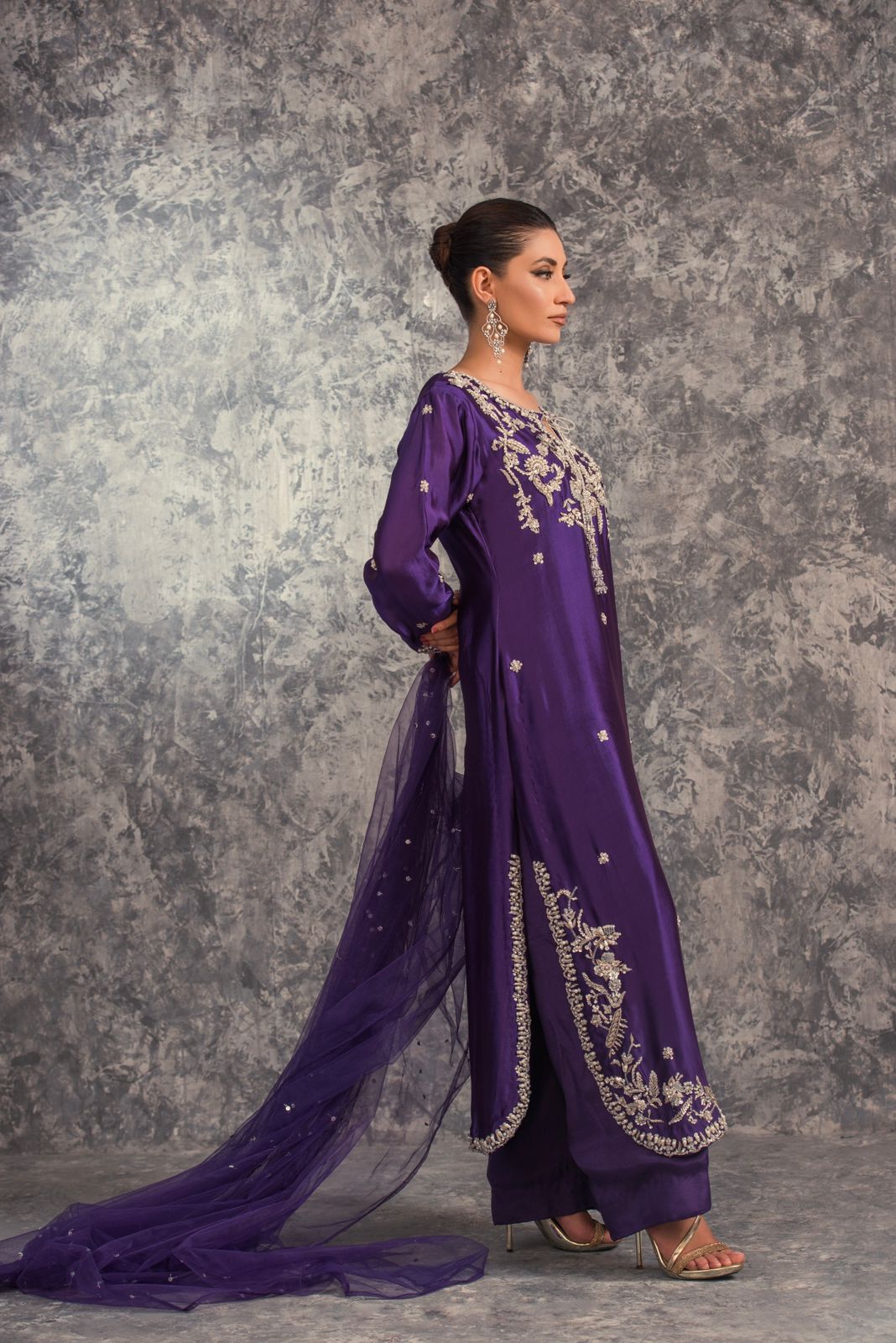Sehrish Nadeem – Amira Style — Mairaz reproduction, product view 2 of 3