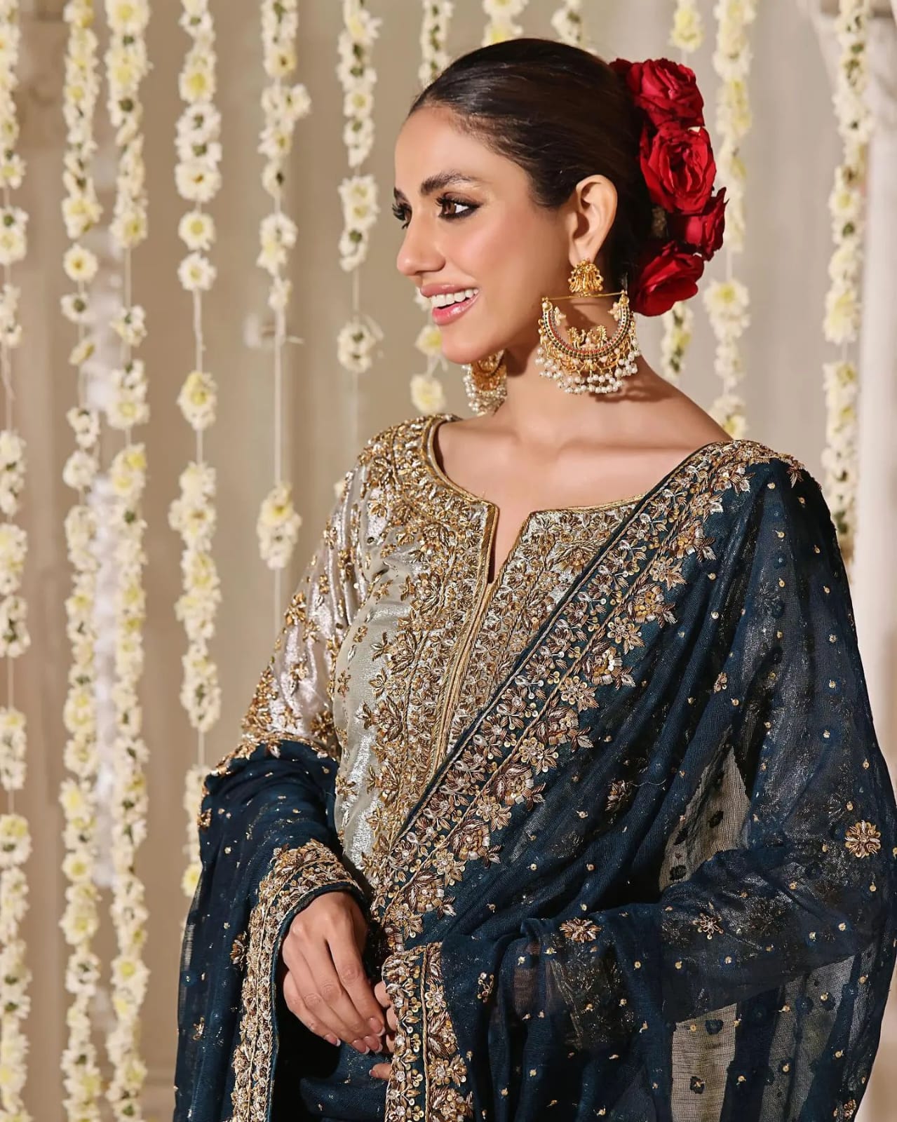 Haris Shakeel – Mahnoor Style, full outfit view 2