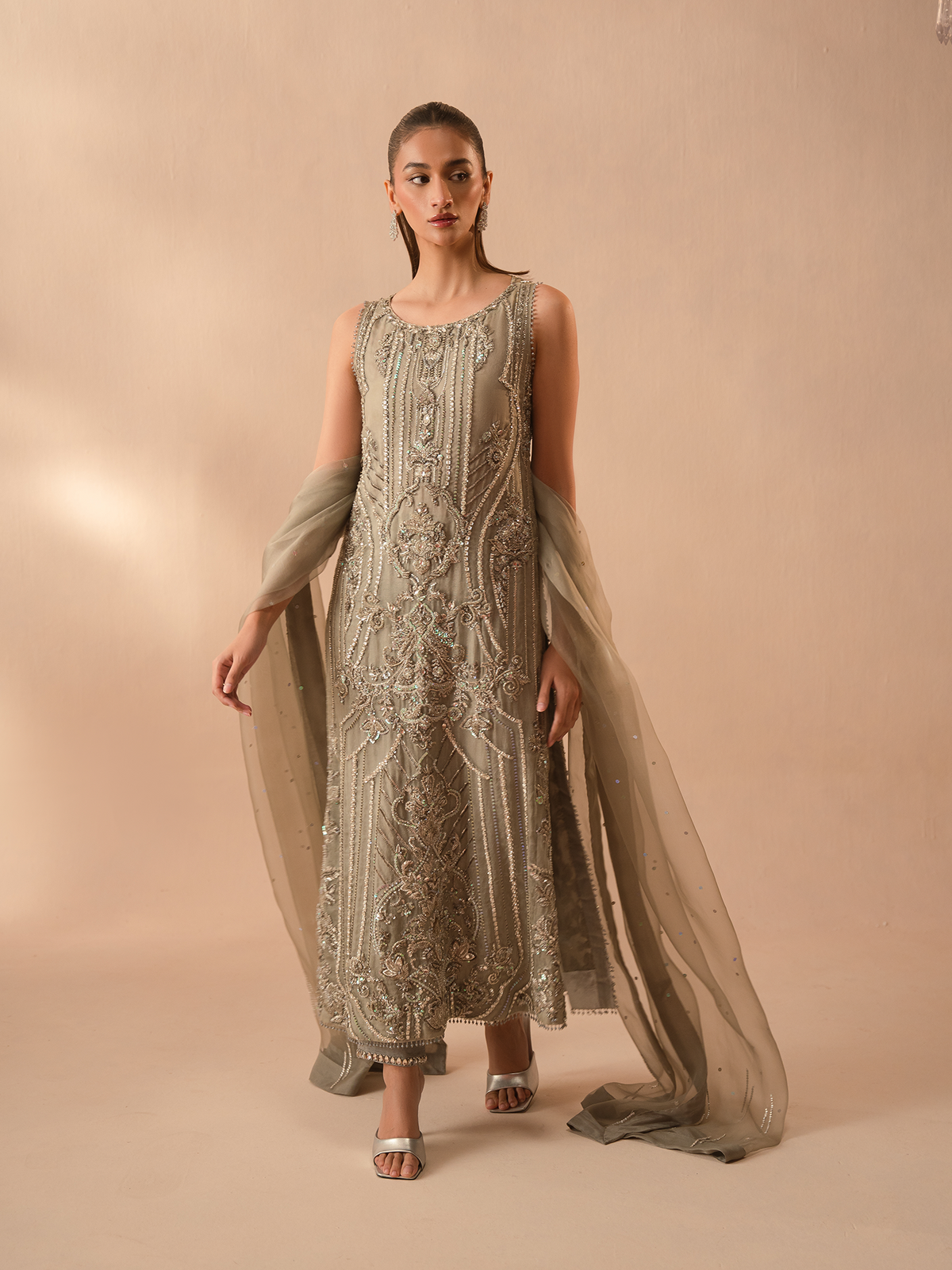 Abeera Usman Silver Mint Style