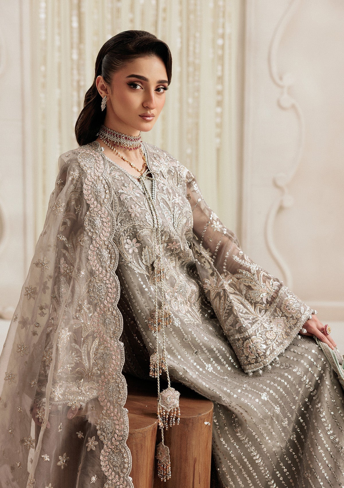 Aik Atelier Aikshaam Look 02 Style — Mairaz Three-Piece Suit