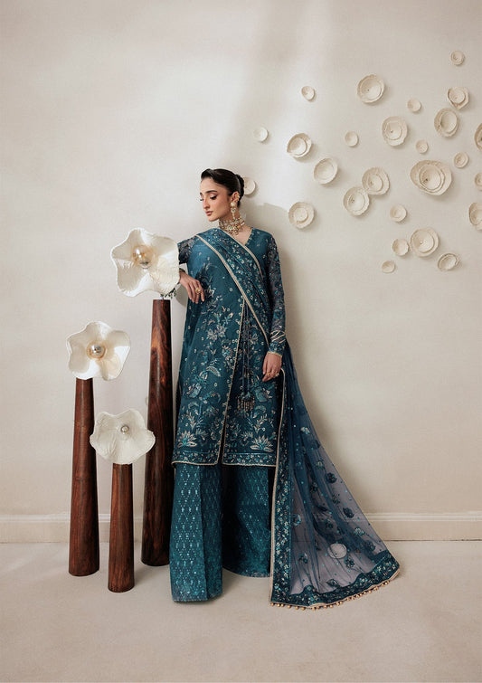 Aik Atelier Aikshaam Look 04 Style — Mairaz Three-Piece Suit