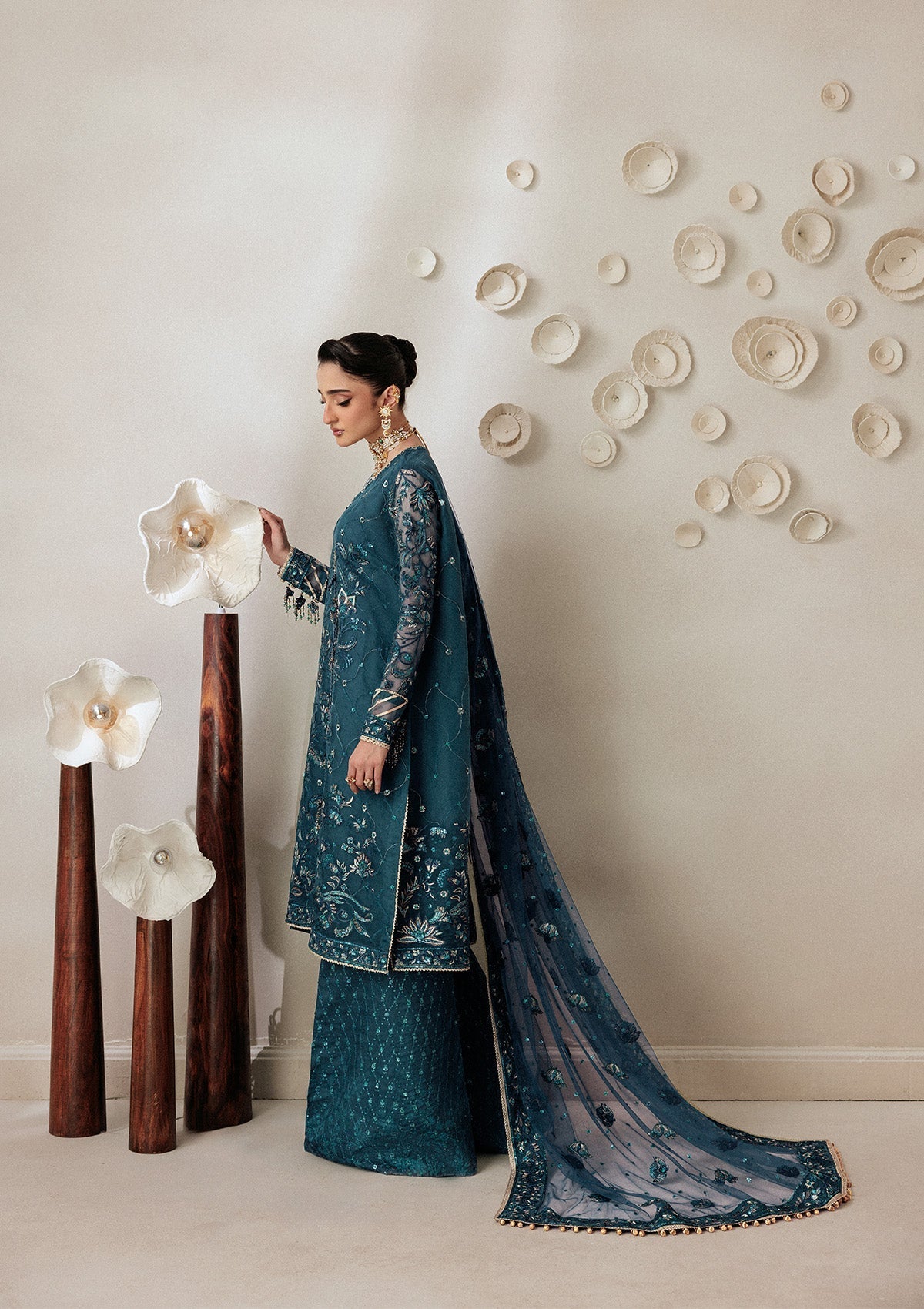 Aik Atelier Aikshaam Look 04 Style — Mairaz Three-Piece Suit