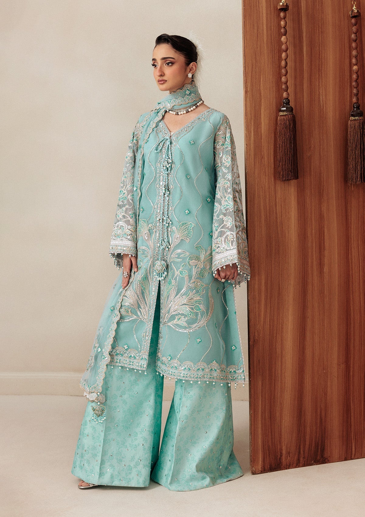 Aik Atelier Aikshaam Look 06 Style — Mairaz Three-Piece Suit