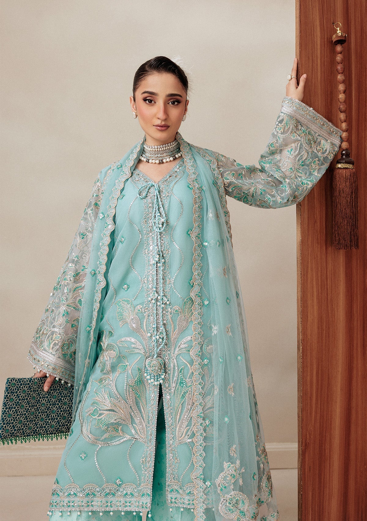 Aik Atelier Aikshaam Look 06 Style — Mairaz Three-Piece Suit