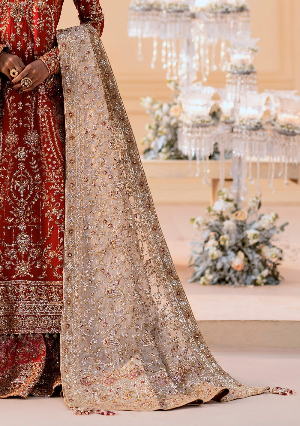 Aik Atelier WDA25 reference — gold tissue embroidered shawl, view 1 | Mairaz