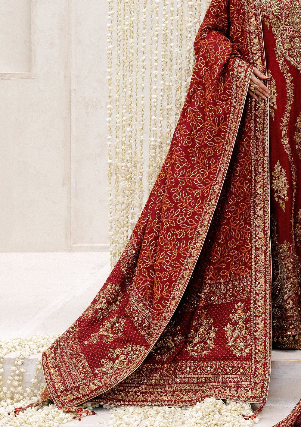 Aik Atelier WDB25 reference — red embroidered medium-silk shawl, view 1 | Mairaz