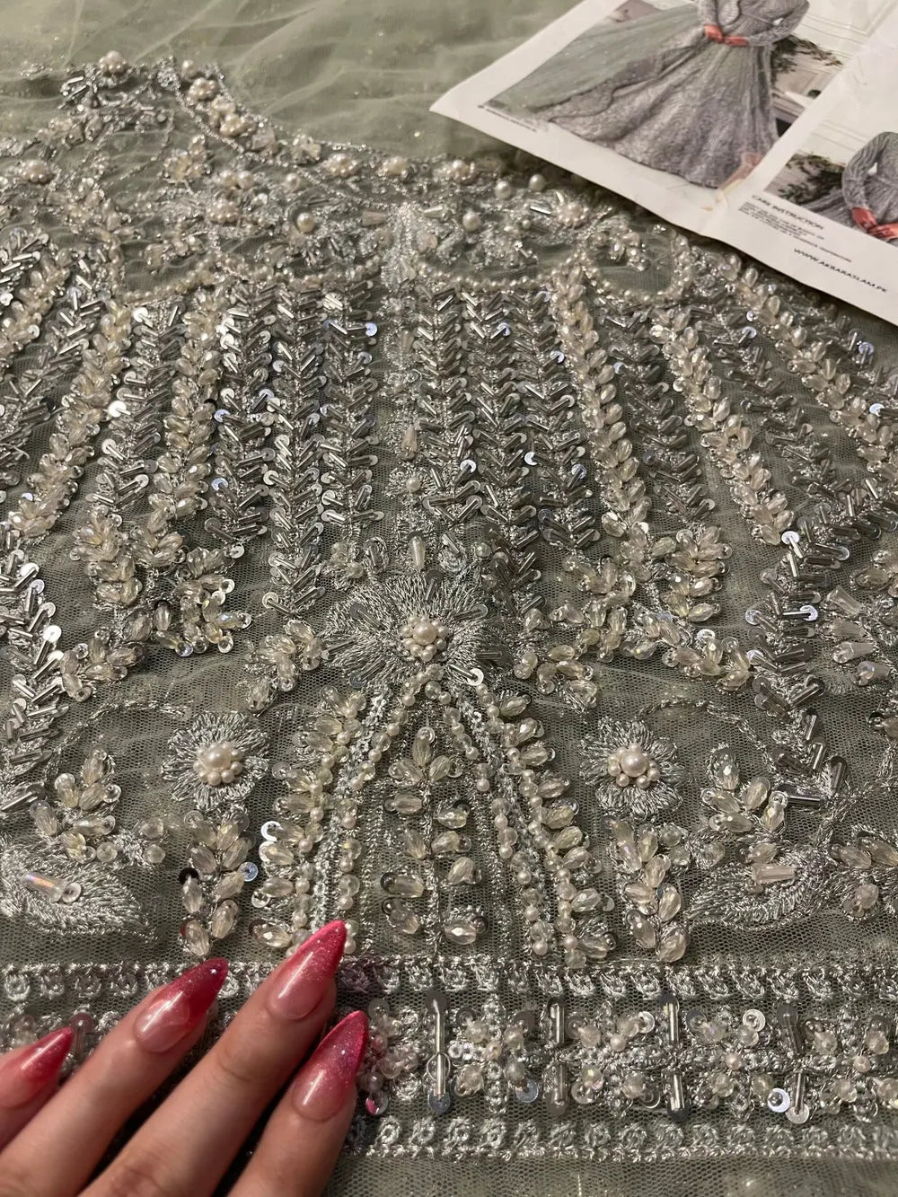 Akbar Aslam – Hyacinth AK-02 Style, embroidered motif detail