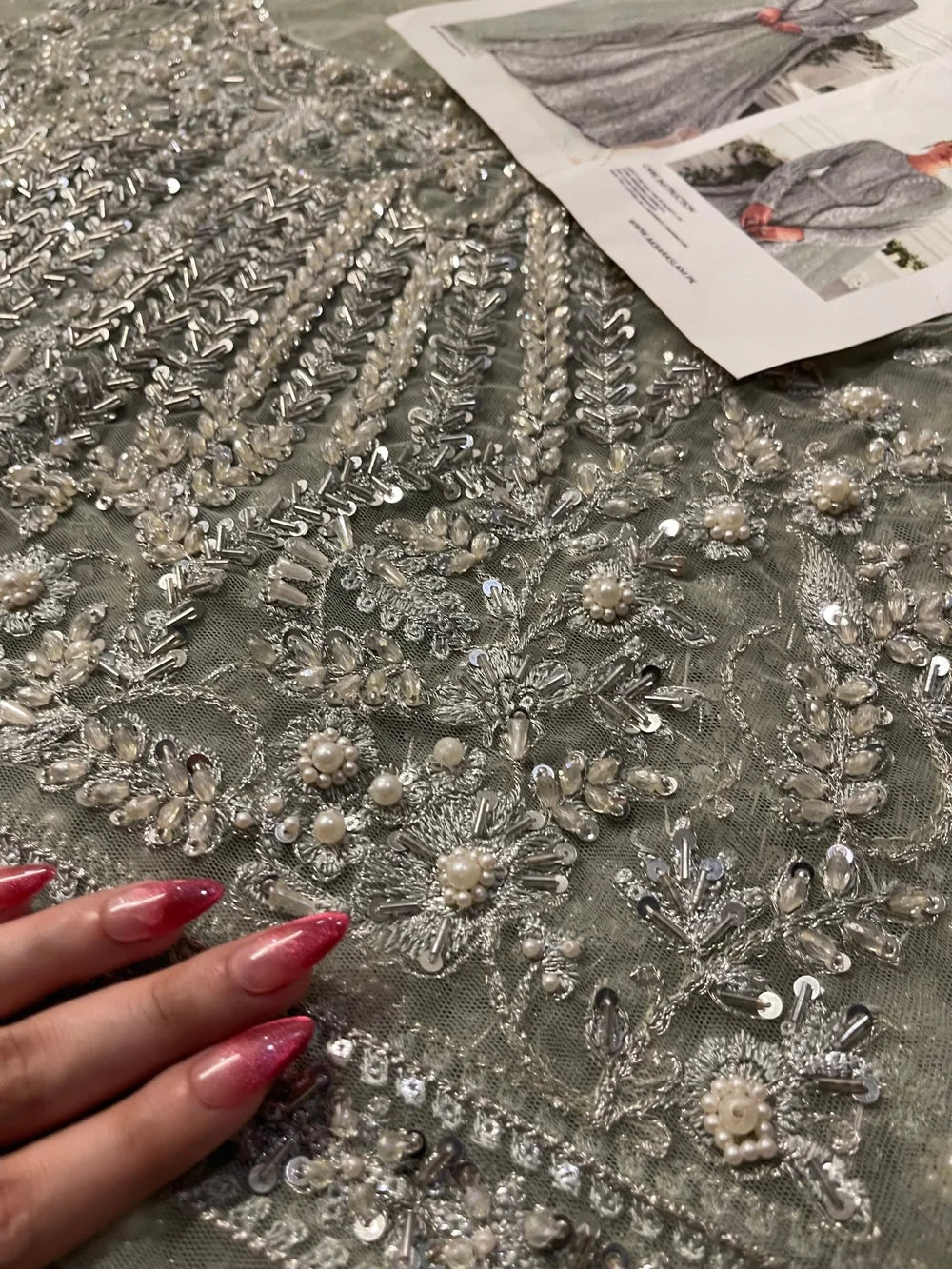 Akbar Aslam – Hyacinth AK-02 Style, neckline embroidery detail