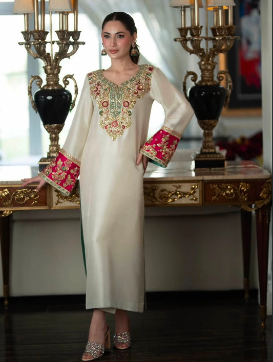 Aleena Khan Noor e Nazar style ivory formal outfit full front view