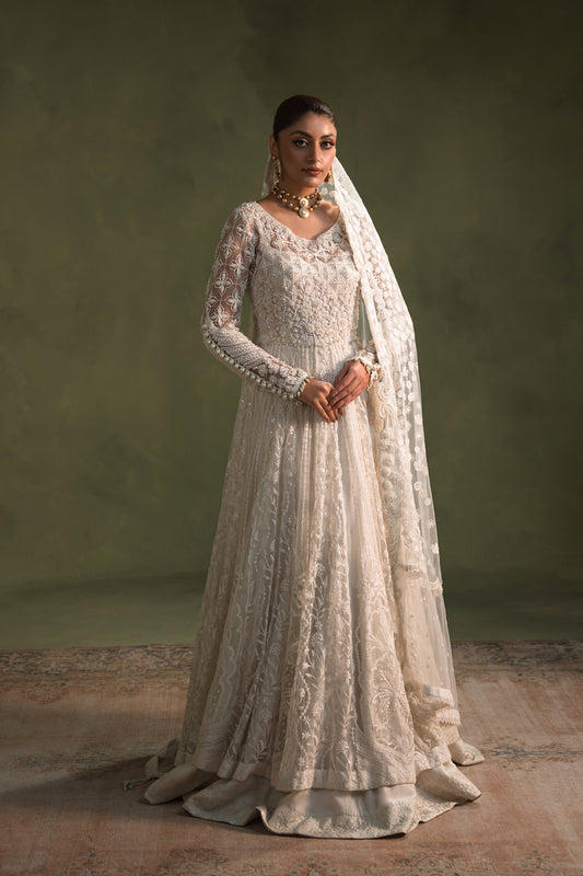 Ammara Khan Moonbeam Style by Mairaz pearl bridal peshwas front view