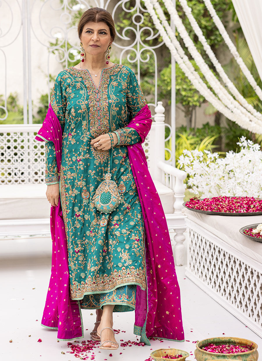 Farah Talib Aziz – Avisa Emerald Style — Mairaz reproduction, product view 1 of 6