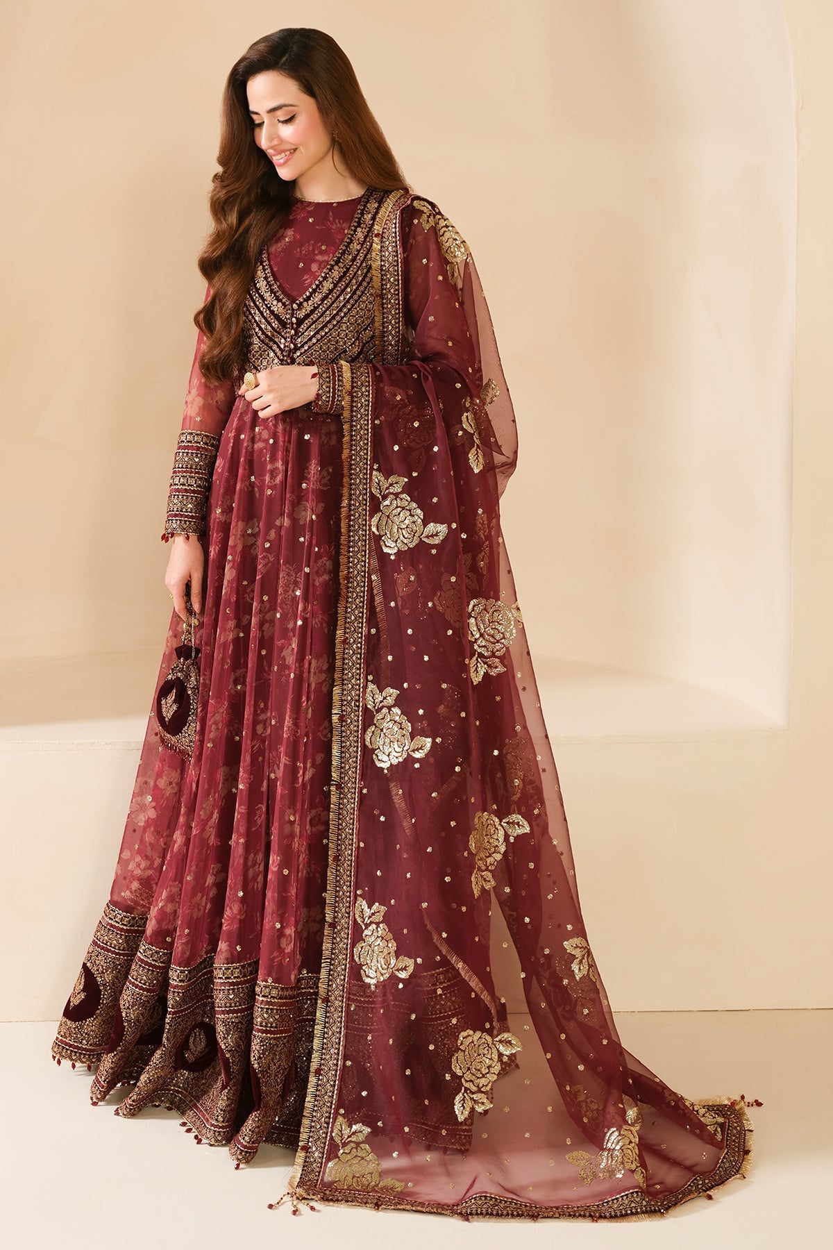 Jazmin VF-2033 style — Mairaz embroidered velvet three-piece suit reference, view 6 of 6