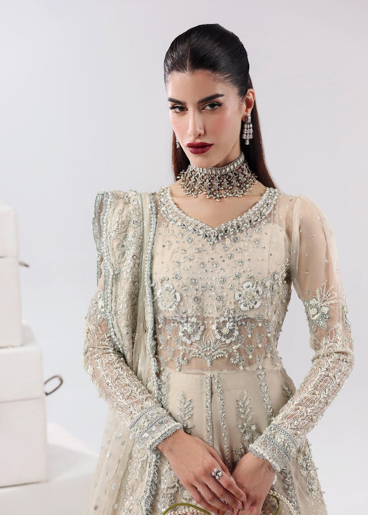 Pearl Mist Style — Mairaz Ivory Three-Piece Suit