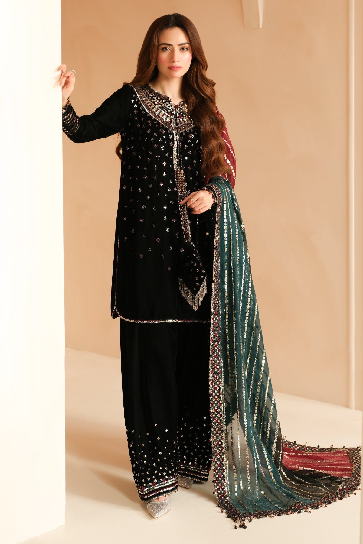Jazmin VF-2037 Style — Mairaz Three-Piece Suit