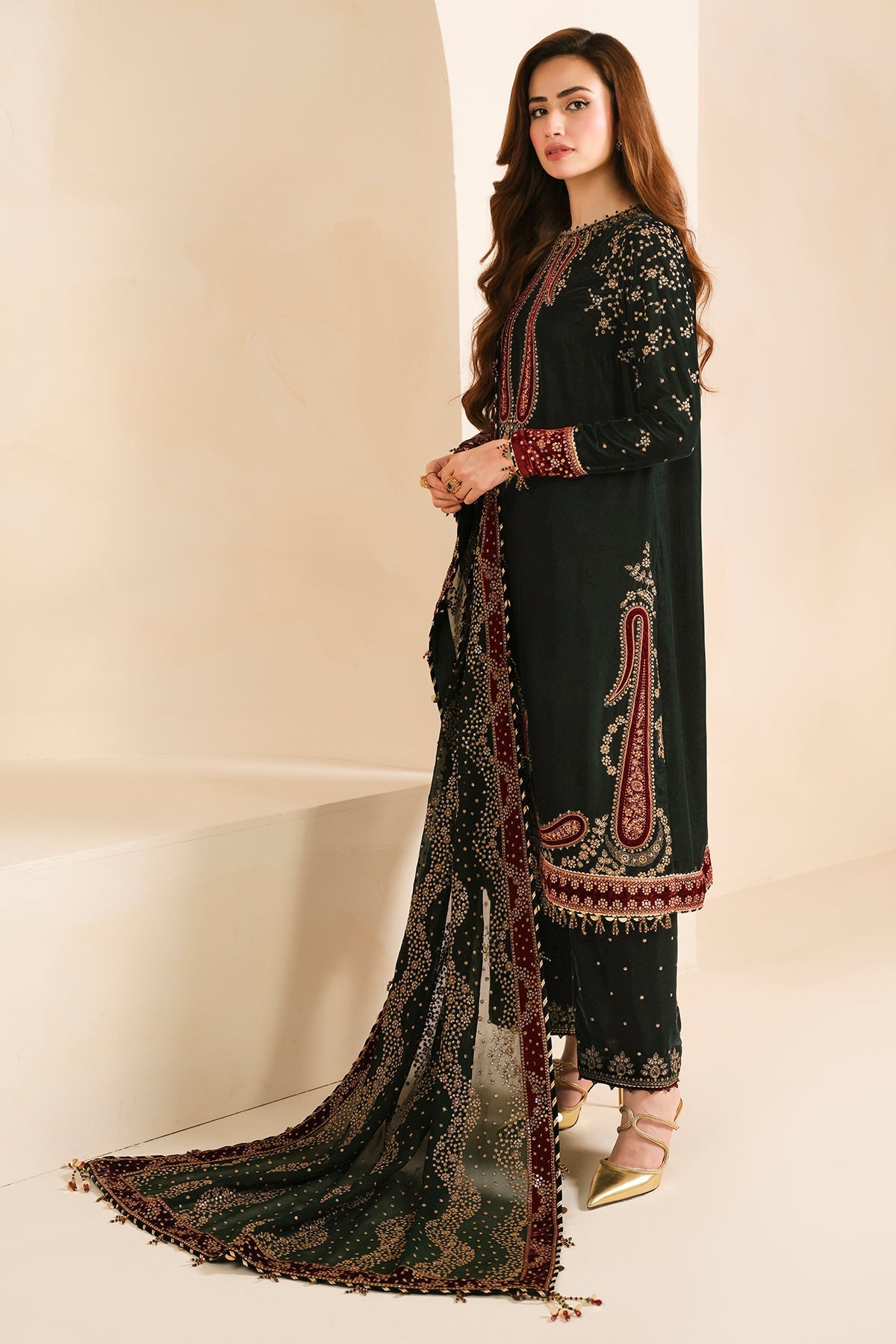 Jazmin VF-2034 Style — Mairaz Three-Piece Suit