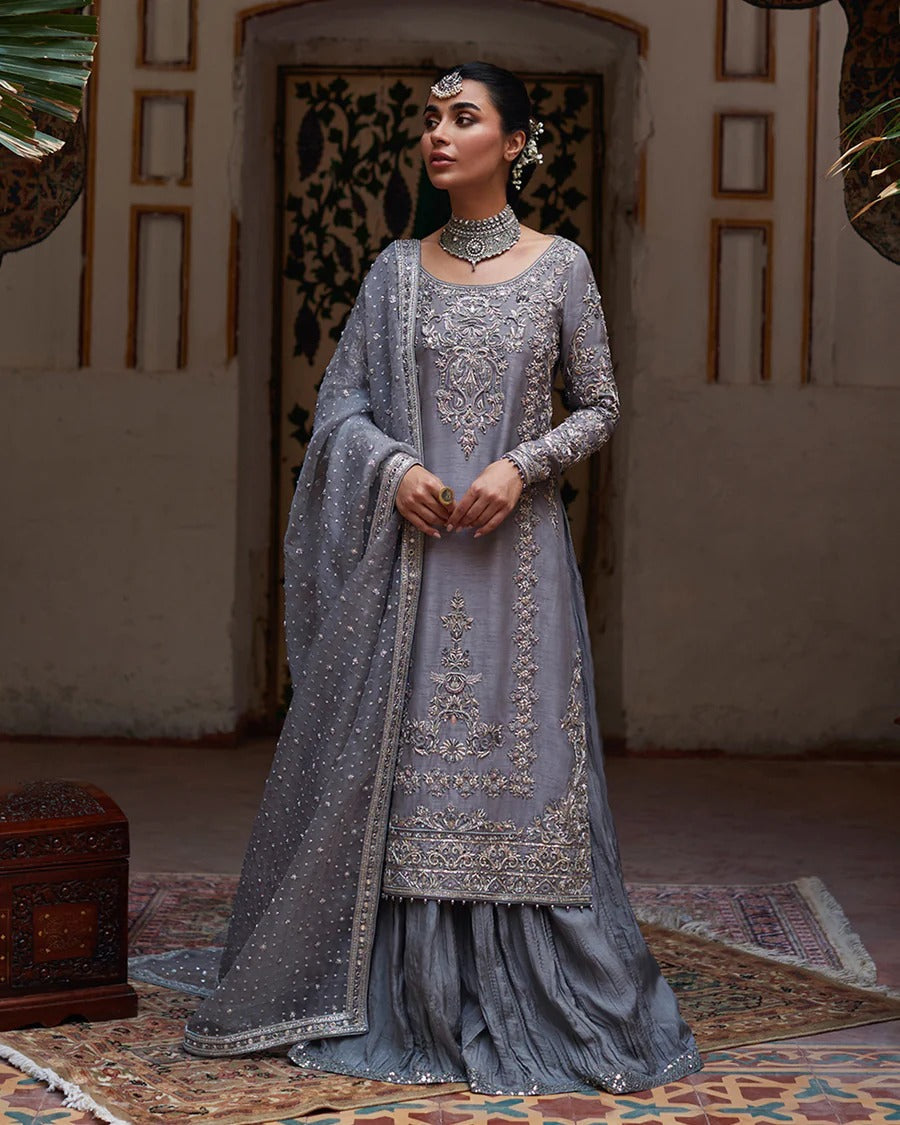Faiza Saqlain Dila Style — Mairaz Gray Sharara