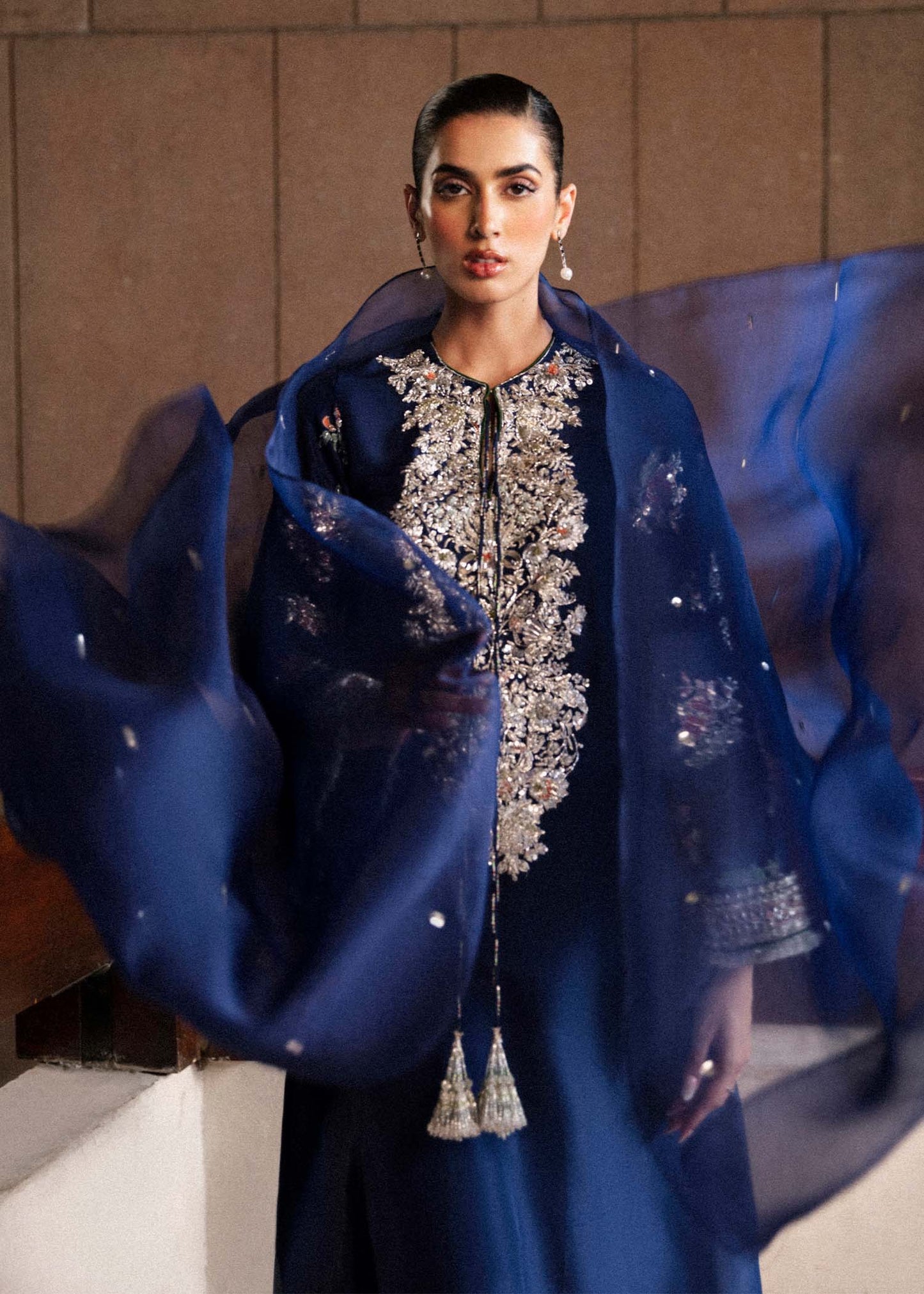 Hussain Rehar Saxe style — Mairaz navy blue kurta set reference, view 5 of 6