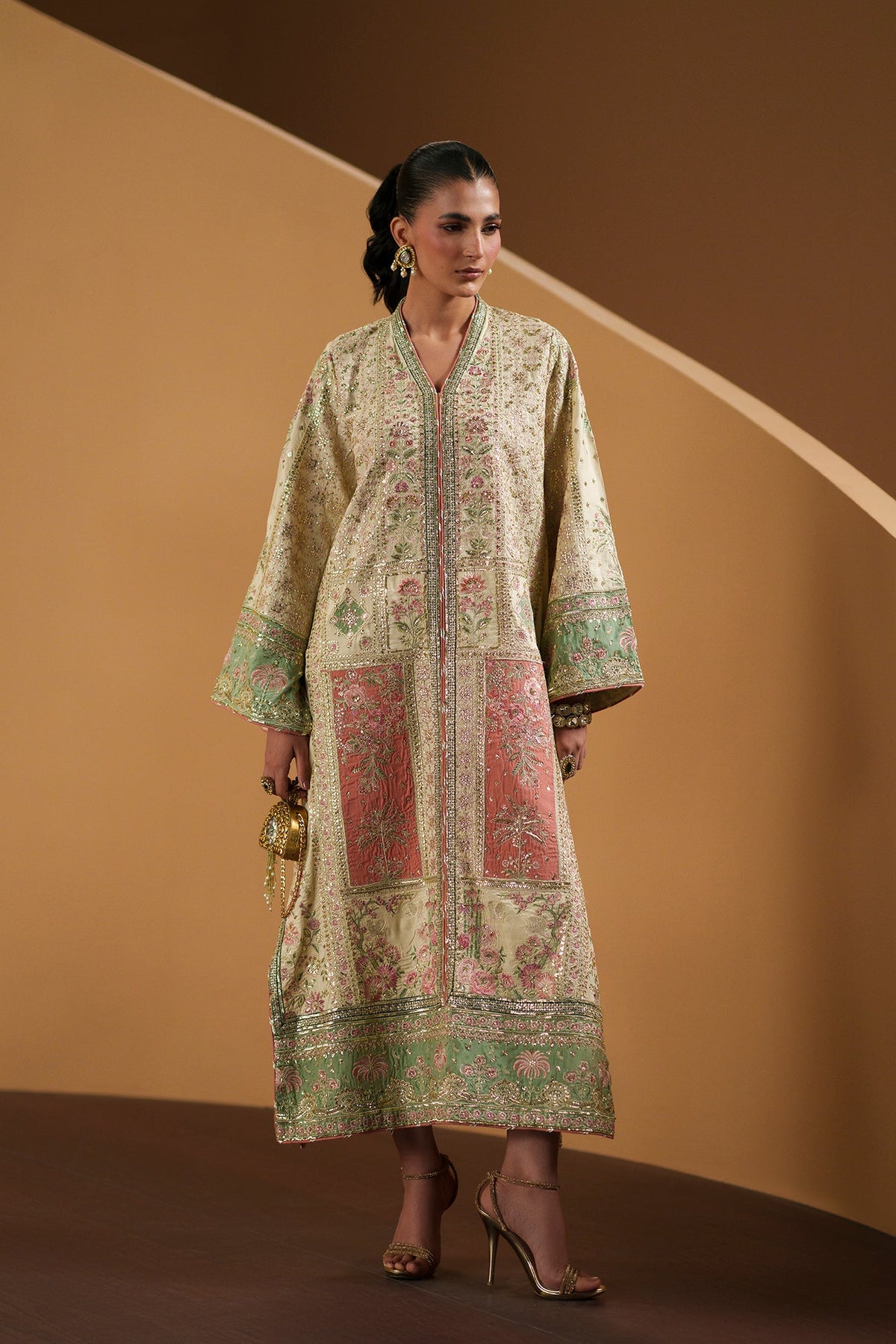 Ethnc Antique White embroidered kaftan style full outfit reference