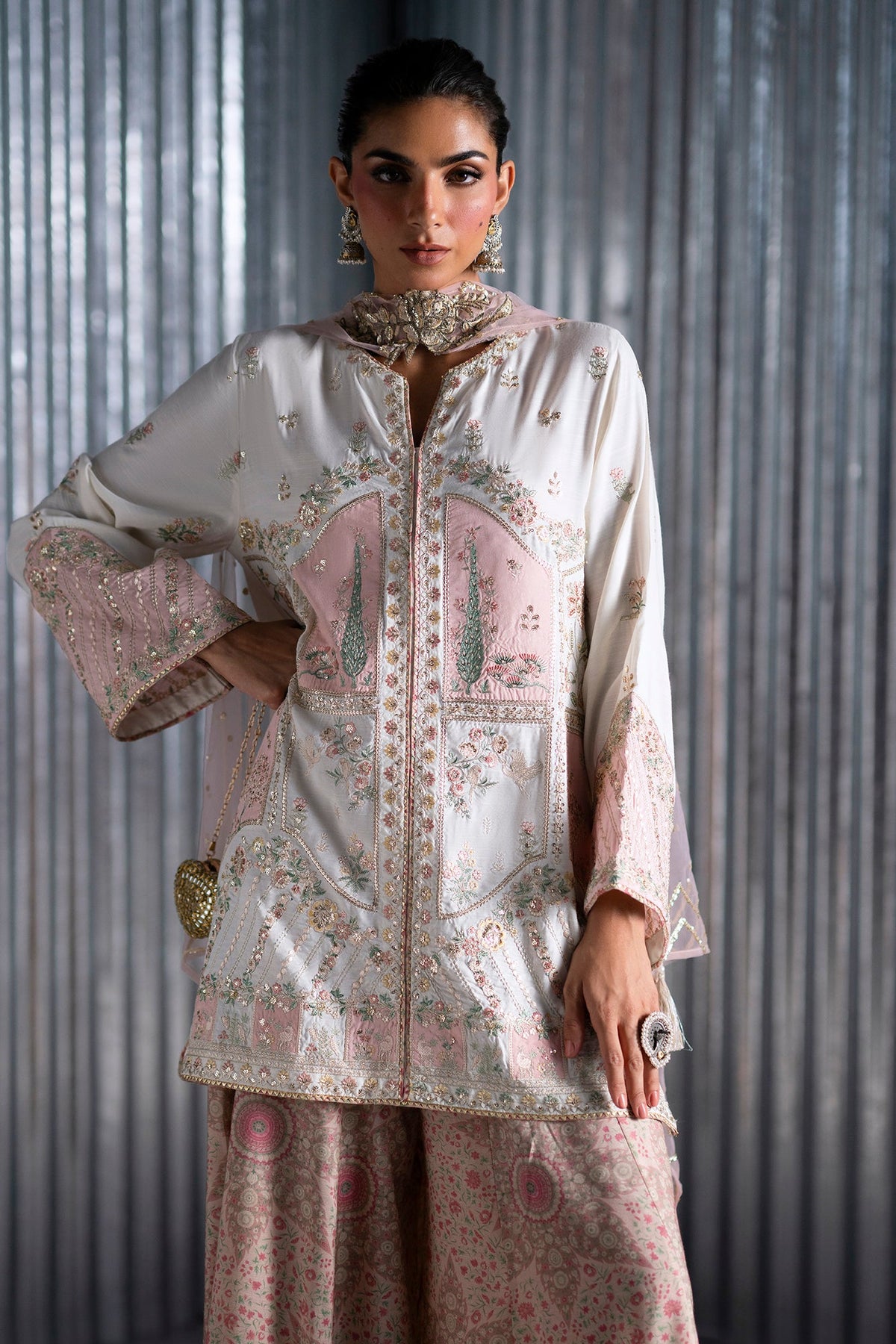 Ethnc Vanilla Ice sharara and dupatta detail