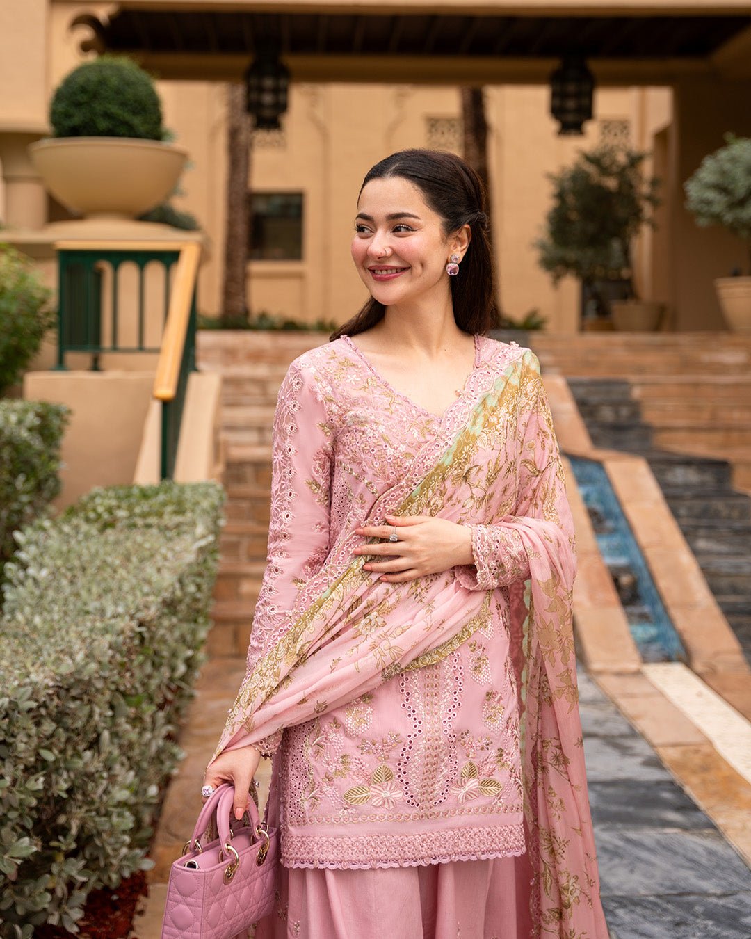 Faiza Saqlain Asja reference image 4