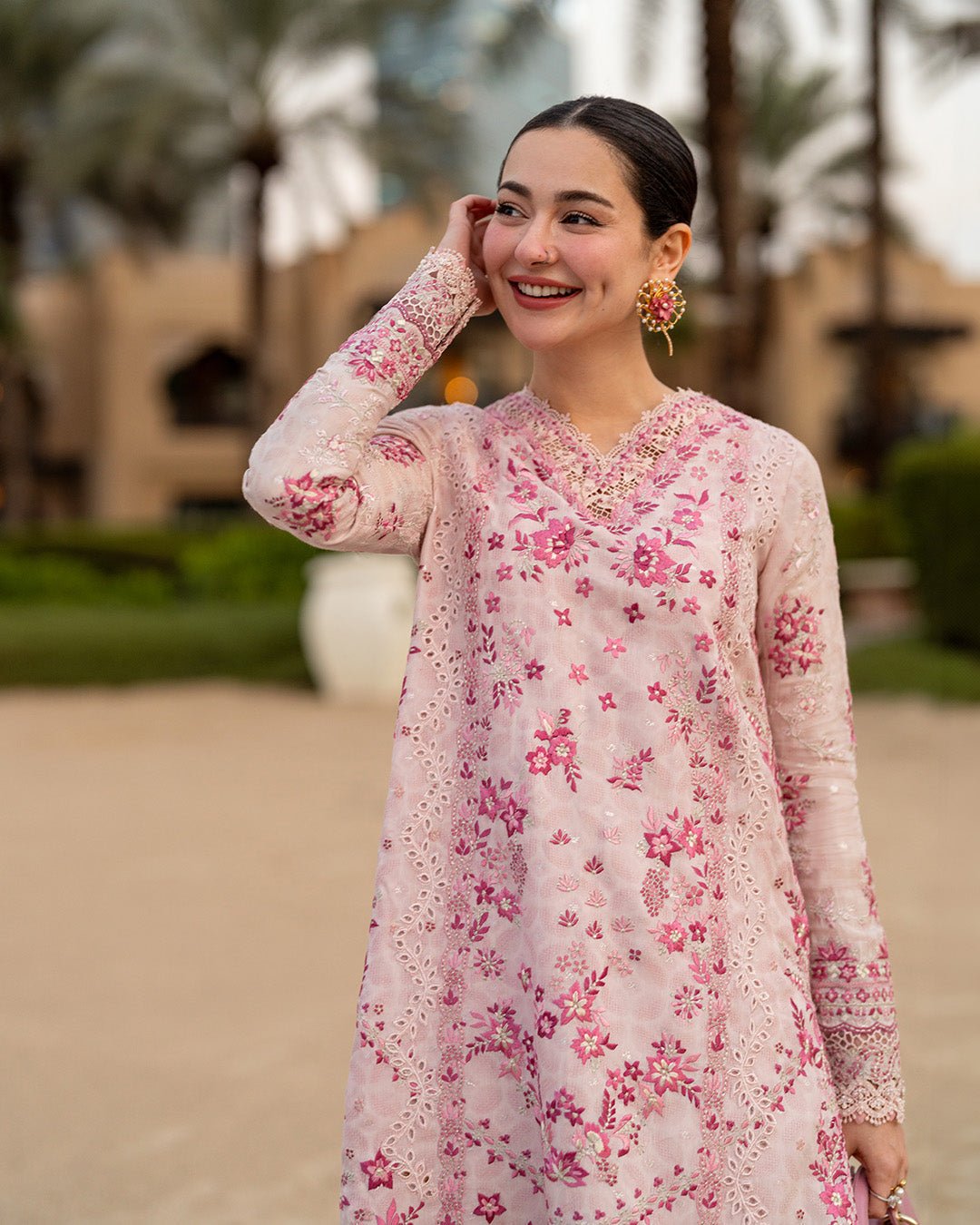 Faiza Saqlain Lamija reference image 5
