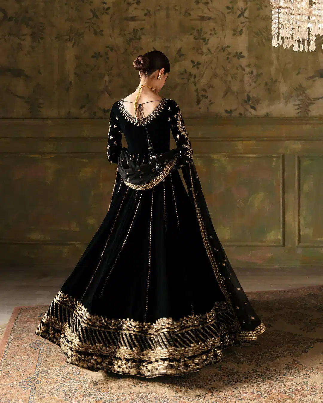 Faiza Saqlain Venera Style black velvet pishwas closeup