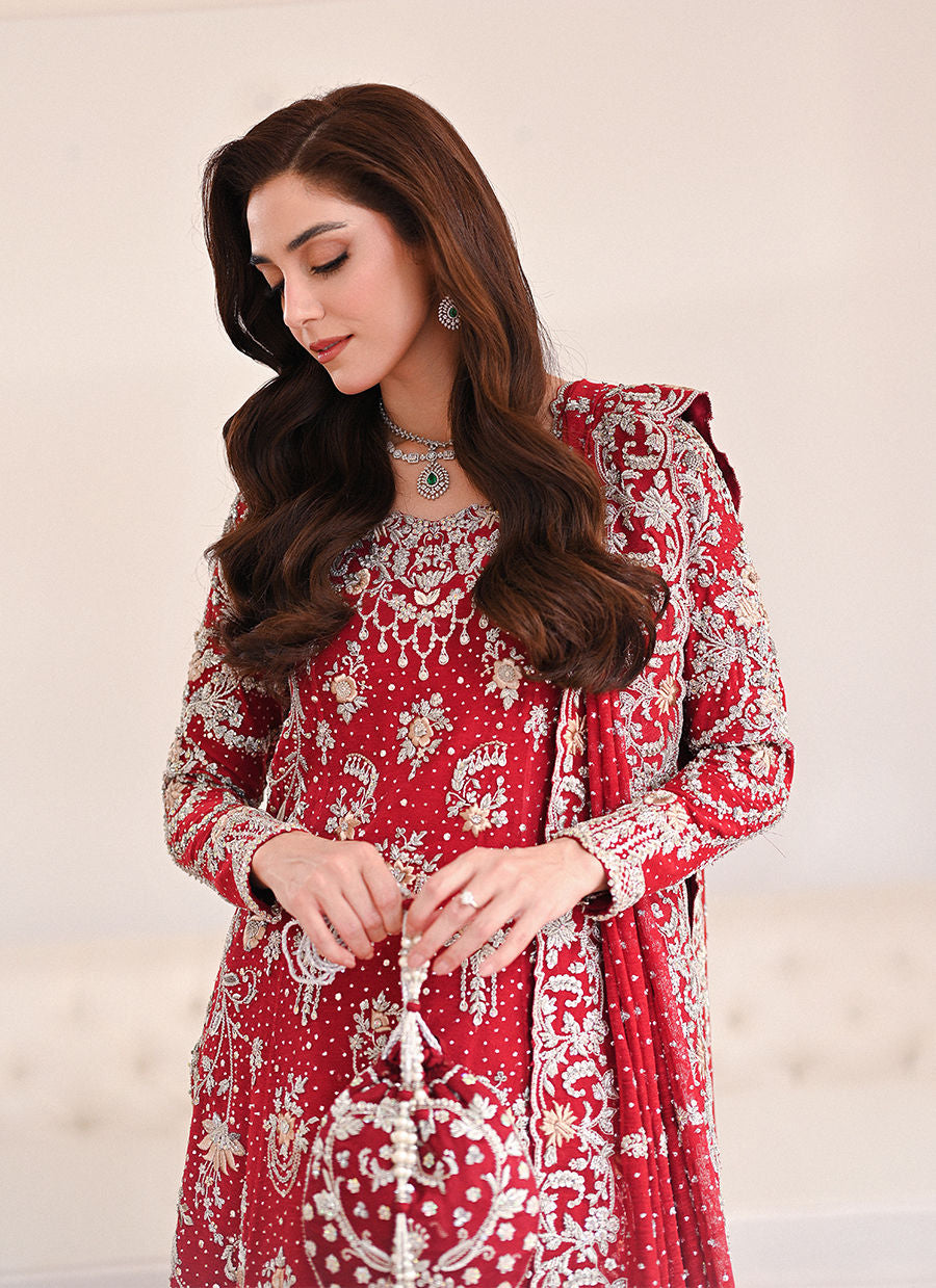 Farah Talib Aziz Azrina Scarlett style reference image 3