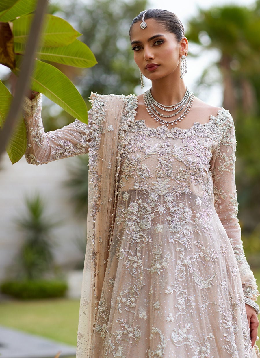 Farah Talib Aziz Shahnoor Pale Pink bridal style reference image 1
