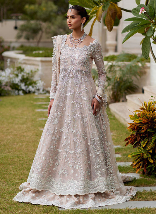 Farah Talib Aziz Shahnoor Pale Pink bridal style reference image 2