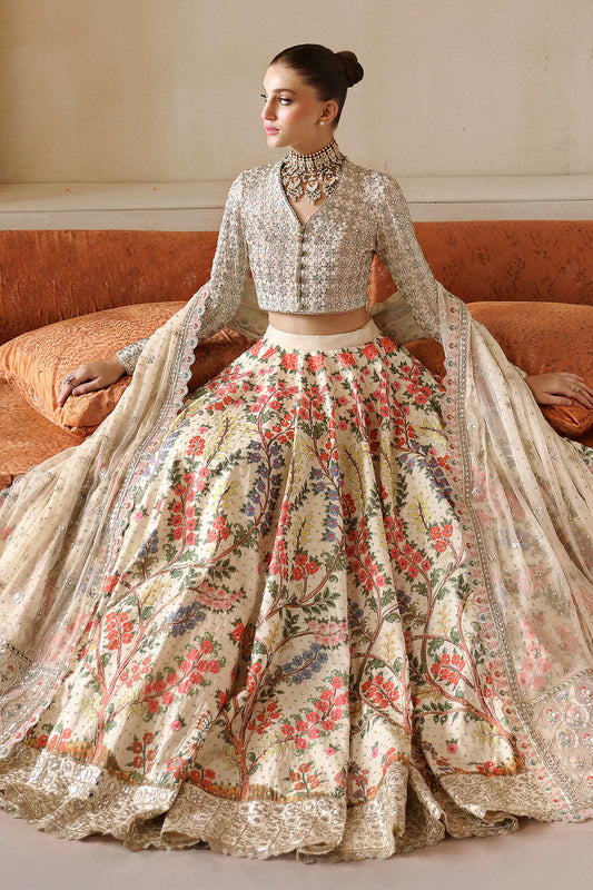 Afrozeh Gulnar Style — Mairaz Off White Three-Piece Suit