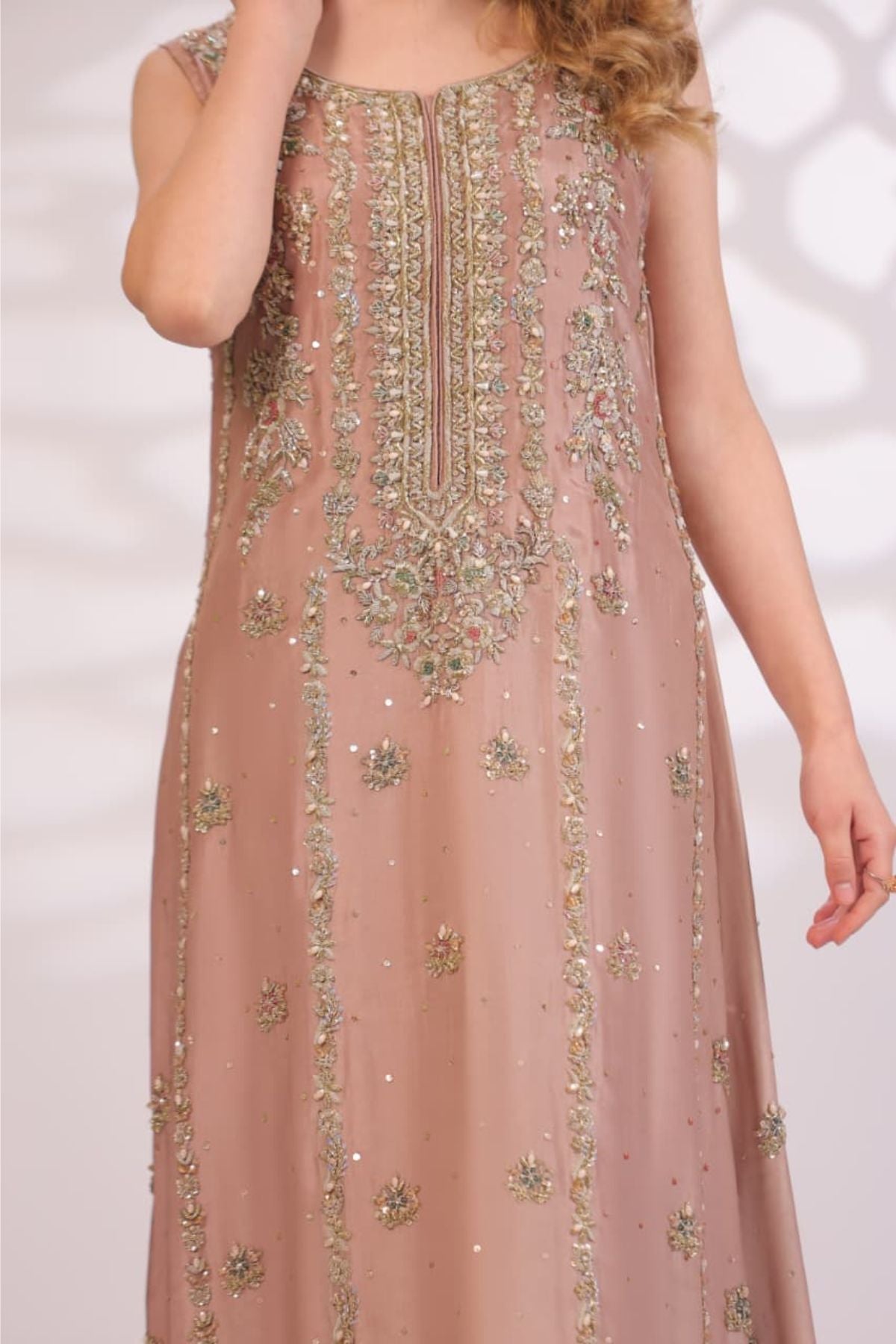 Haris Ansari – Muted Blush Style — Mairaz reproduction, product view 5 of 17