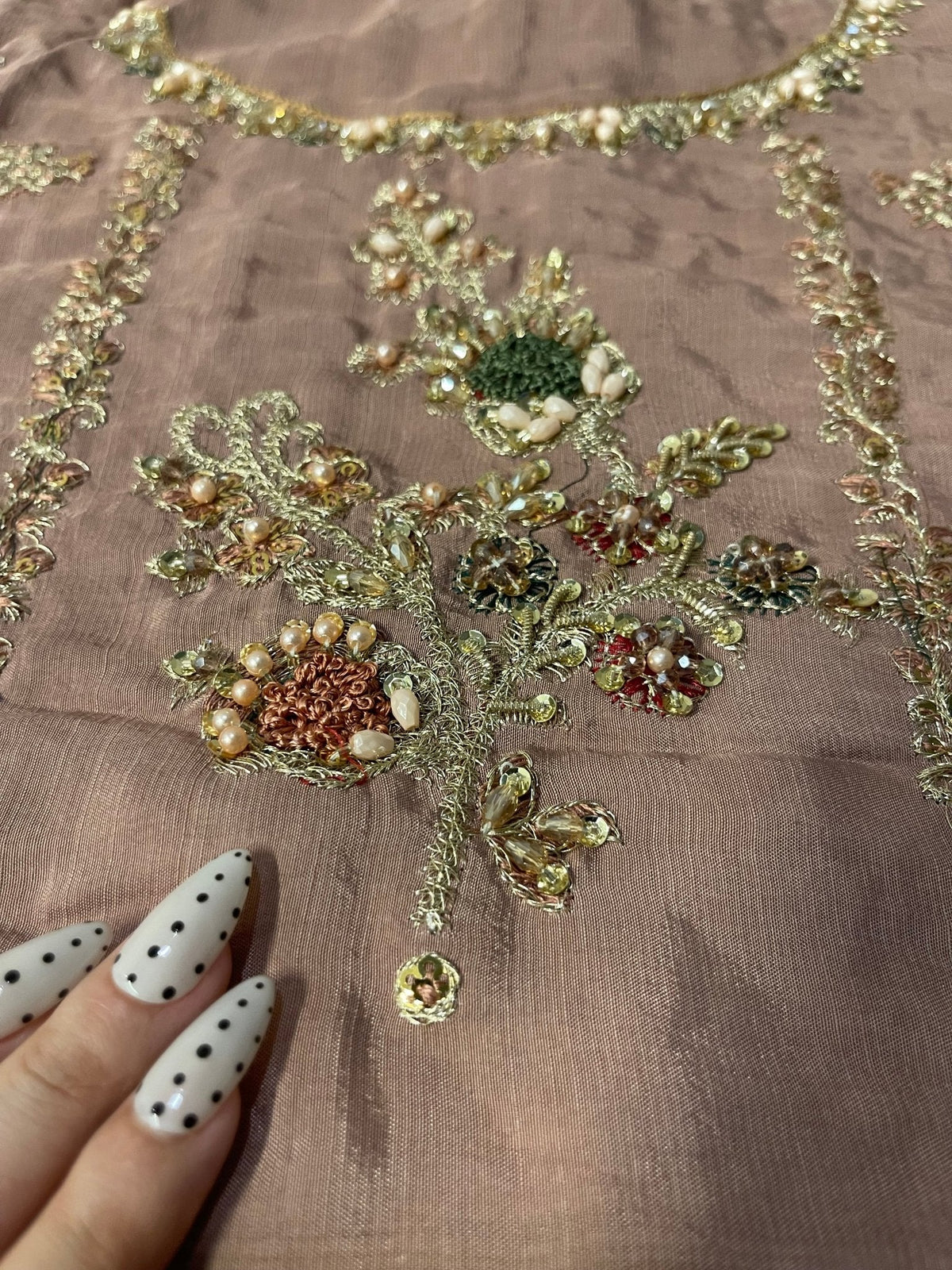Haris Ansari – Muted Blush Style — Mairaz reproduction, product view 15 of 17